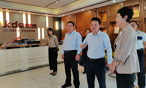 广西贵港市委常委、副市长杨绍丽来公司调研